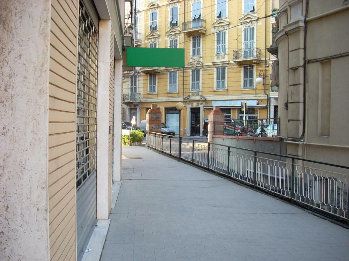 Appartamento Al Mare Di Βεντιμίλια Εξωτερικό φωτογραφία